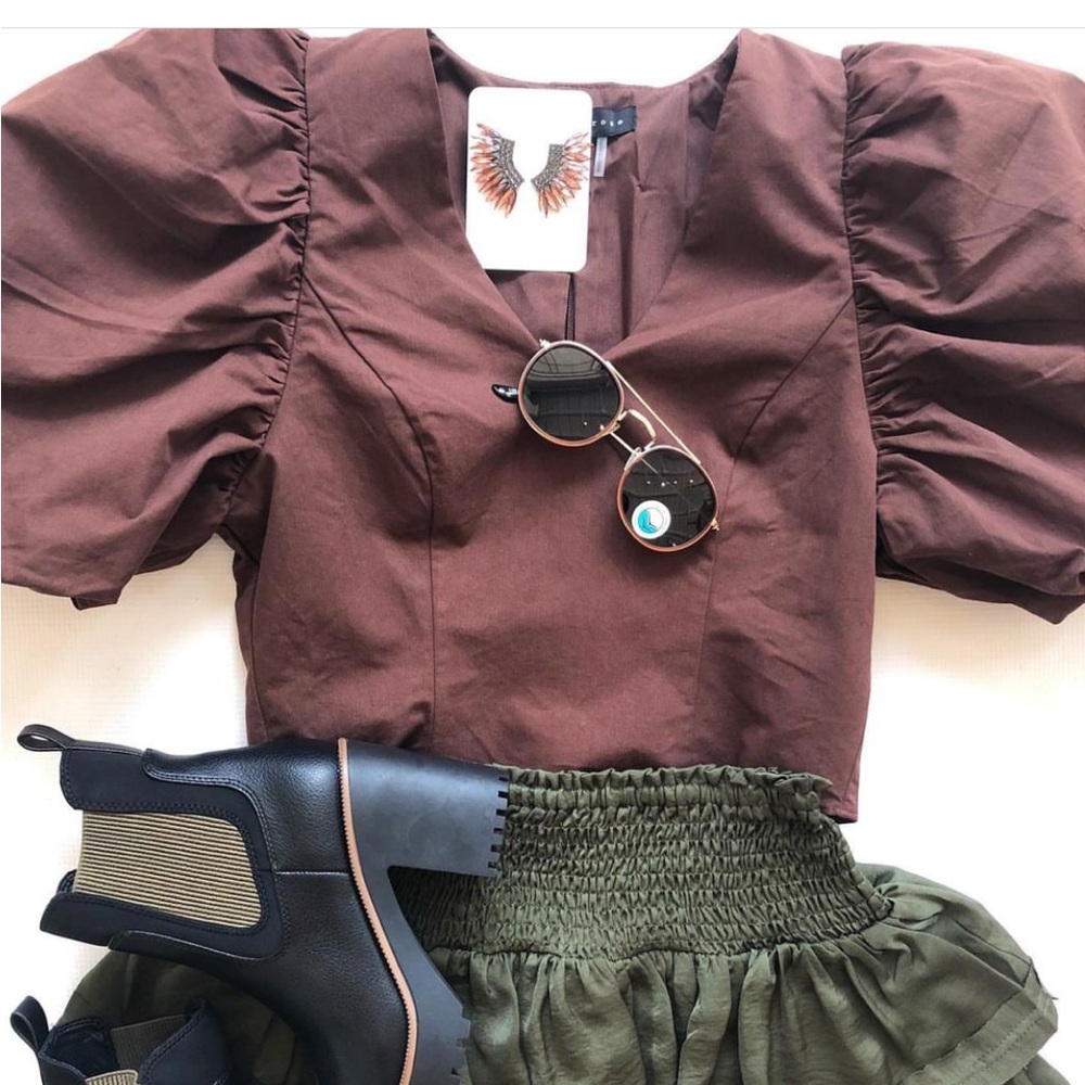 Brown Puff Sleeve V Neck Top